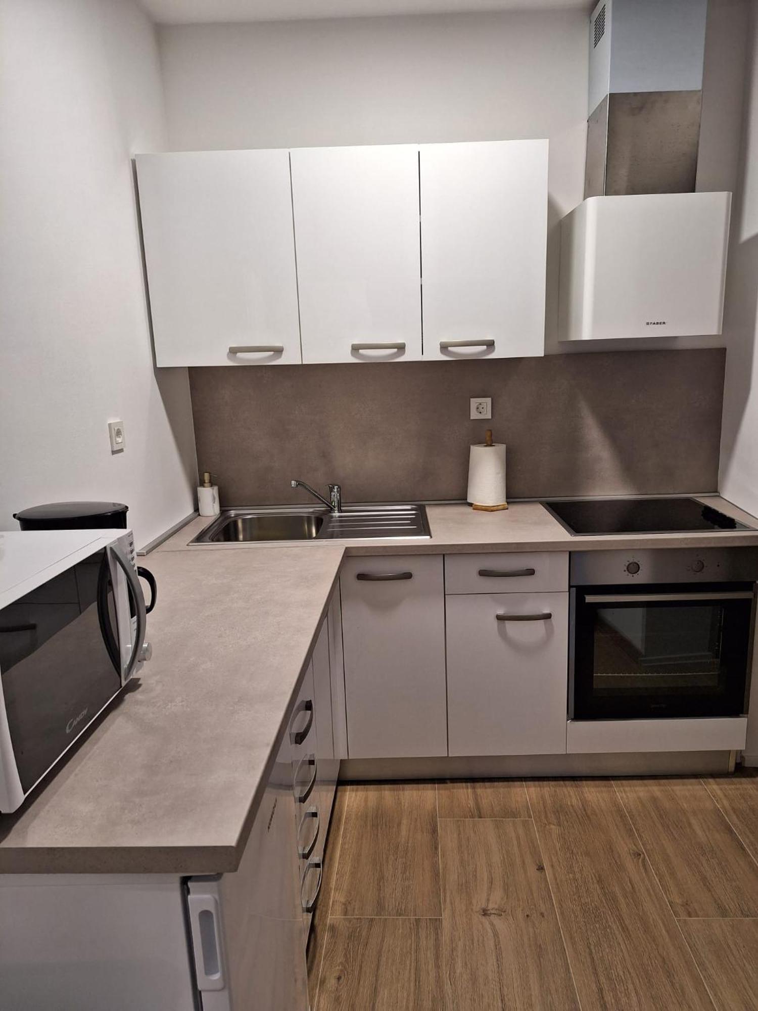 Tommy Apartment Primosten